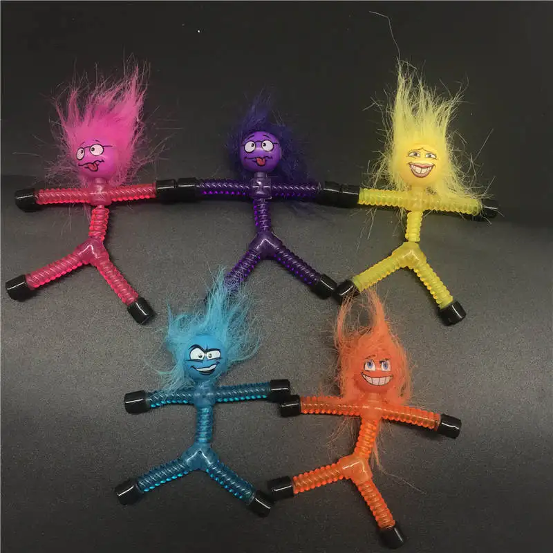 

random 3pcs spring plastic magnet Cartoon climbing wall doll Child DIY educational Funny face toy Venting doll