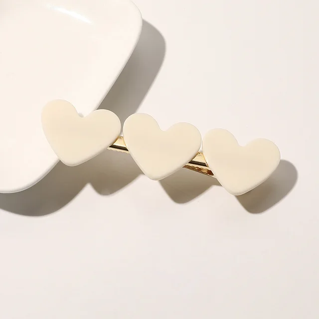 Korean Style Hollow Love Heart Hairpin Barrettes Sweet Hair Clips For Woman Girl Fashion Hair Accessories Styling Tools 3