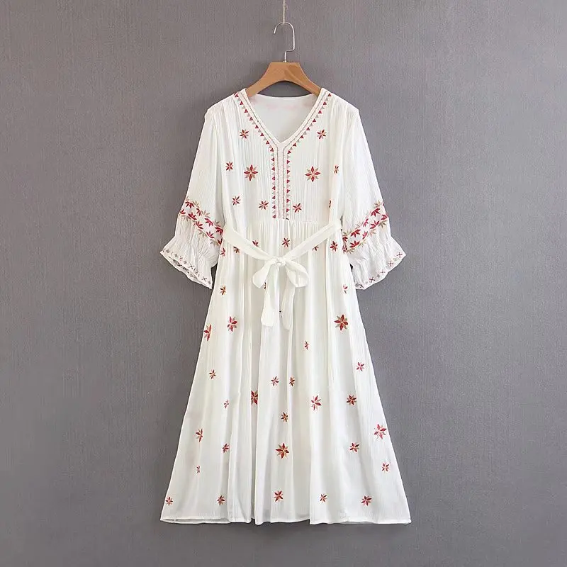 

2018 Western Style Spring And Summer WOMEN'S Dress New Style Retro Embroidery Flounced Sleeves Belt Dress