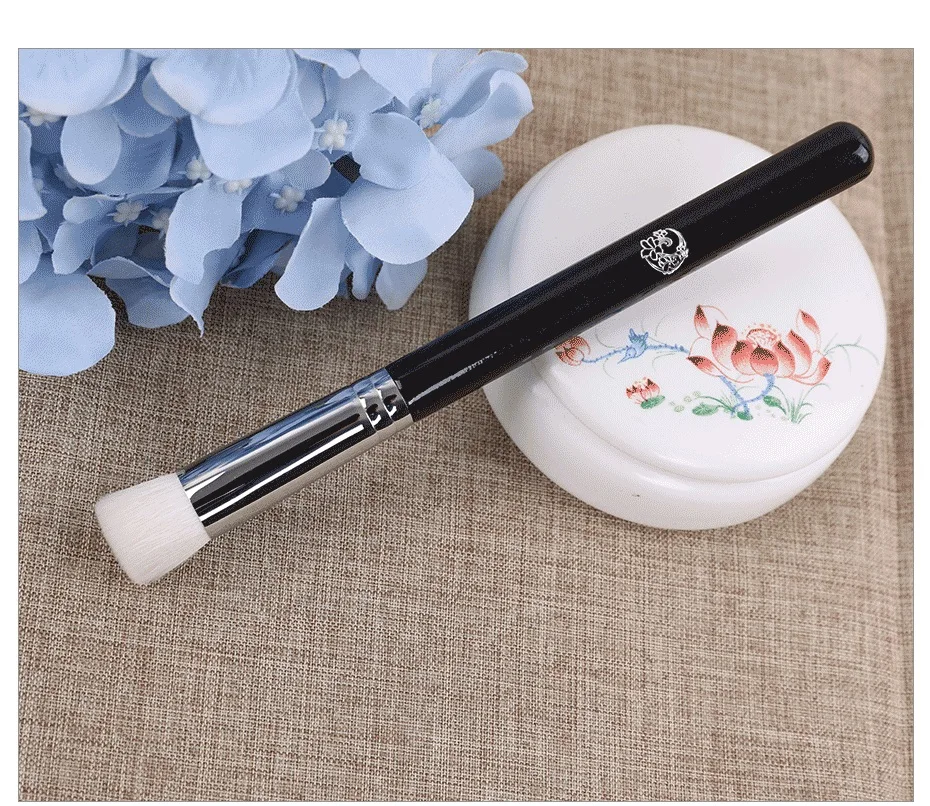 白底详情模板_01