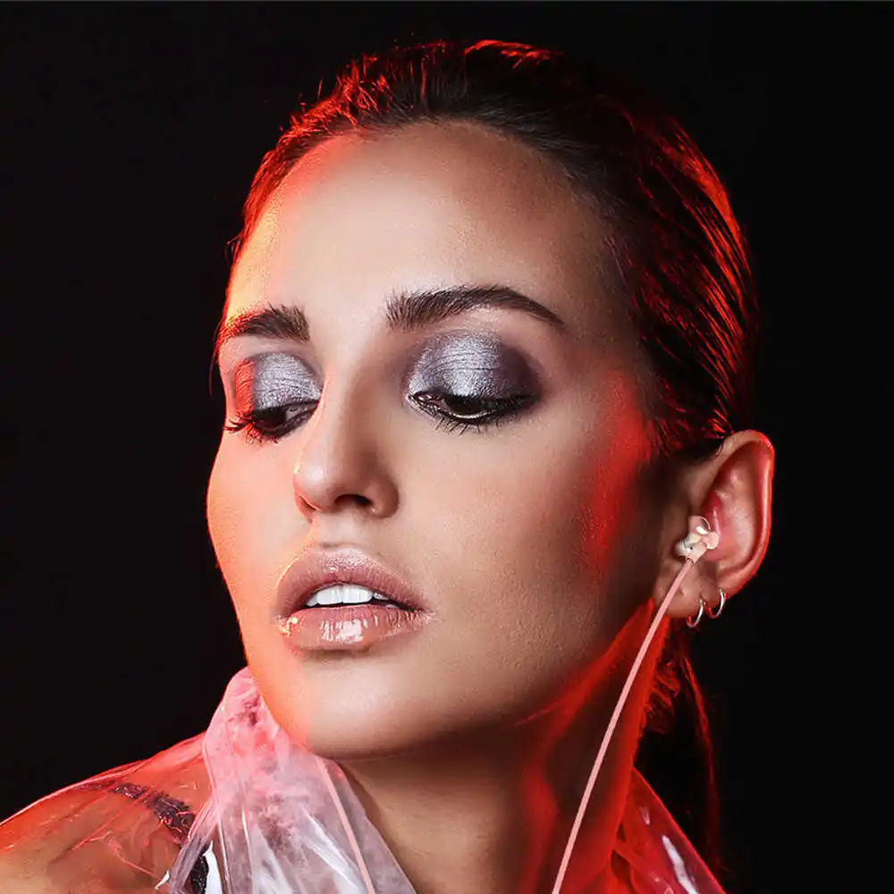 noise canceling headphone