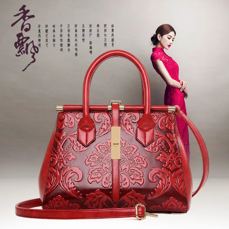 

Classic Embossed Handbag Retro New Style Fashion Shoulder Oblique Big Flower Briefbag Bag