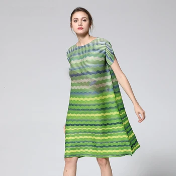 

LANMREM 2020 New Fashion Pattern Pleated Loose Slim Striped Short Sleeve Elegant Knee Length Wild Women's The Dress AD057