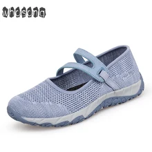 Кроссовки для родителей; обувь для мам; женские повседневные лоферы из сетчатого материала; обувь на плоской подошве; прогулочная обувь; обувь для пожилых женщин; Crocs