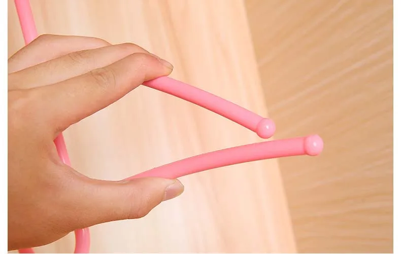 4418838904_985689983