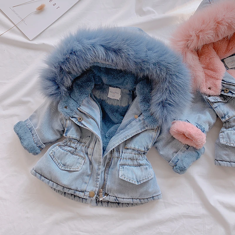 Зимние куртки для девочек Теплые детские джинсовые пальто с меховым капюшоном джинсы из хлопка и флиса детская верхняя одежда толстые детские зимние комбинезоны