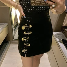 Осень Зима Высокая талия черная PU Короткая мини юбка булавка украшение для женщин 19J-a48