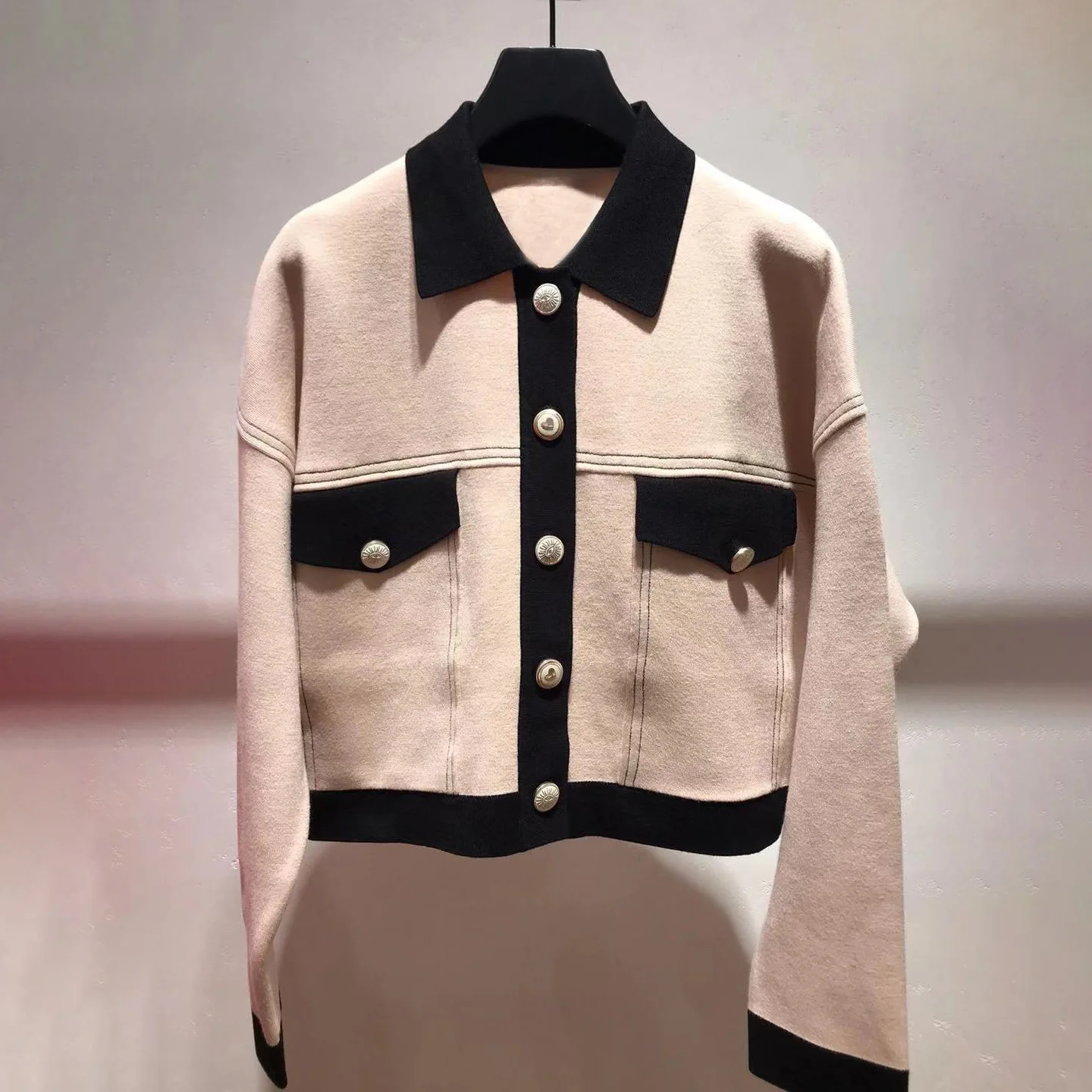 

Women Jacket 2020 Spring and Summer Temperament Wind Color Contrast Stitching Long-sleeved Women's Knitted Jacket