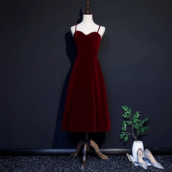 

Holievery Burgundy Velvet Knee Length Cocktail Dresses with Spaghetti Straps 2020 Simple Party Dress Spring Summer