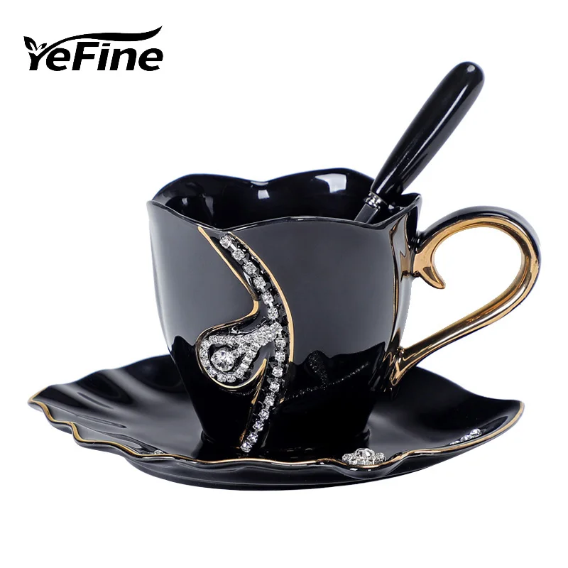 Online Taza de café con diseño de diamantes yefino para amantes de los regalos creativos tazas de té tazas de cerámica 3D con decoración de diamantes de imitación tazas y platos