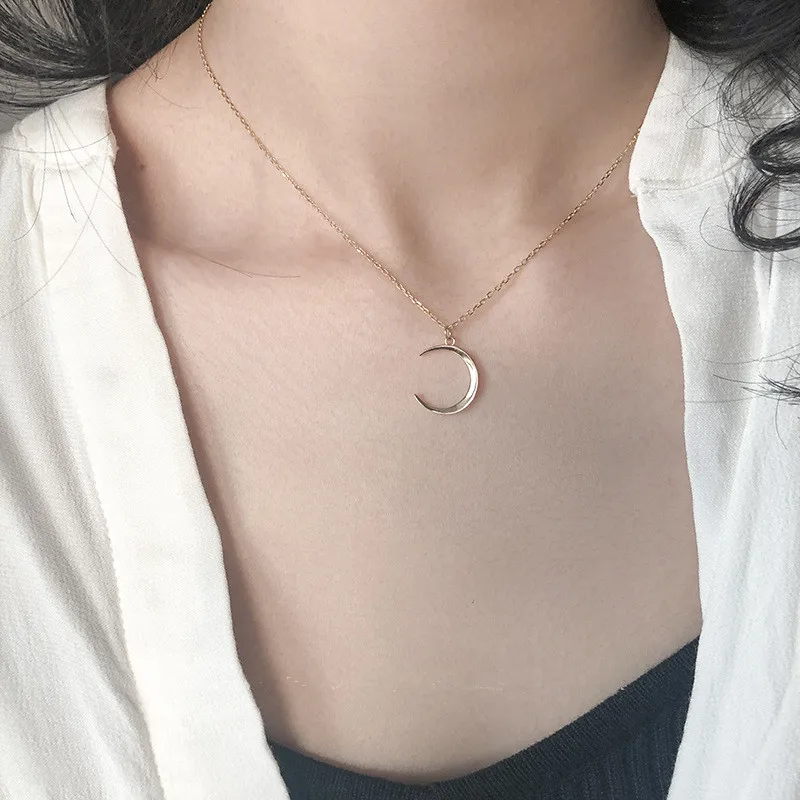 OBEAR New Fashion Sweet Moon Silver Plated Jewelry Temperament Crescent Clavicle Chain Pendant Necklaces