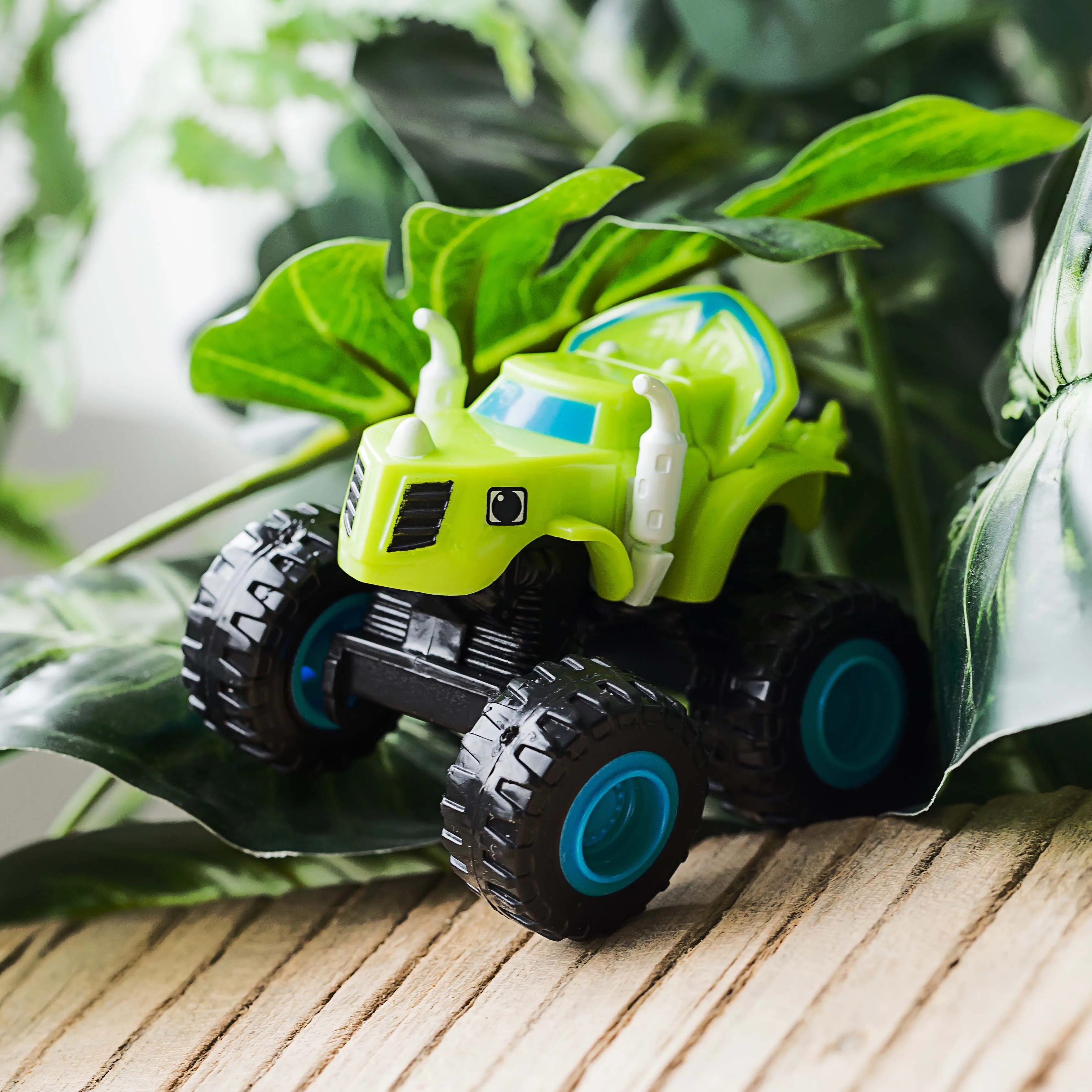 

Blaze Car Toys 1:64 Vehicles Diecast Toy 1pc Monster Machines Cartoon PVC Car Model Toys Racing Cars Mountain Traffic Car Toys