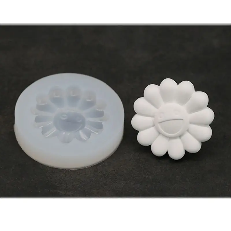 

Cute Smile Sunflower Pendant Resin Mold Car Perfume Clip Jewelry Making Tools