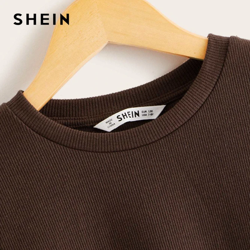SHEIN Kiddie/коричневая трикотажная футболка в рубчик для девочек и асимметричный подол, сарафан, Вельветовая юбка, комплект, весенняя одежда с длинными рукавами и поясом в консервативном стиле