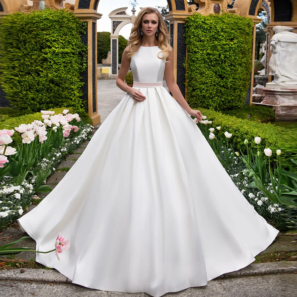 New Arrivals Best France Satin Wedding Dresses With Bow Vestido De Casamento Sexy Backless White Bridal Gowns Bruidsjurken