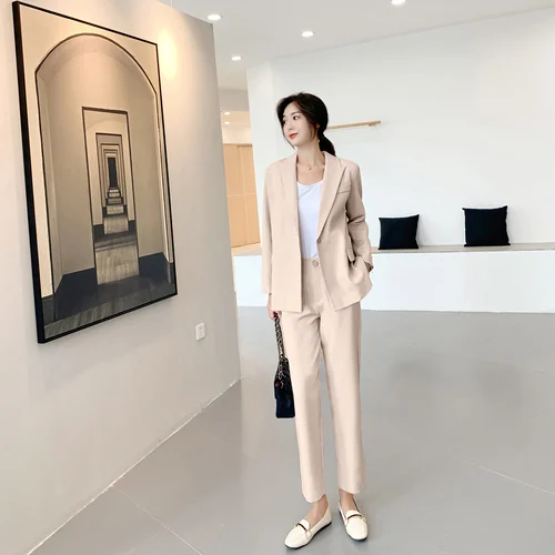 

The New Spring And Autumn Korean Version Fashion Two Sets Slim With Fasten Belt Feminine Temperament Suit