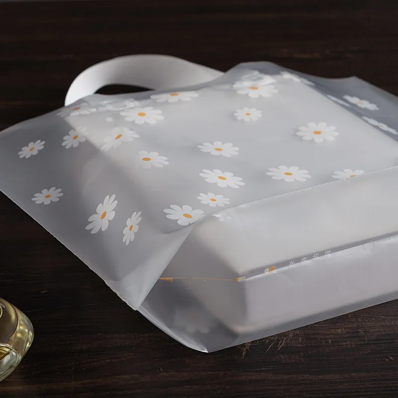 Transparent Small Daisy Portable Clothing Gift Bag Shopping Plastic Bag  Women′ S Gift Packaging Bag - China Tote Bags and Shopping Bag price