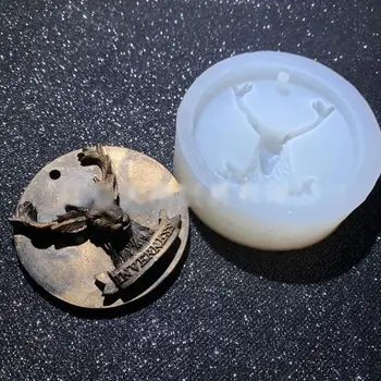 

3D Christmas Deer Round Disc DIY Pendant Epoxy Resin Silicone Molds Elk Antler Resin Casting Molds Jewelry Making Tools