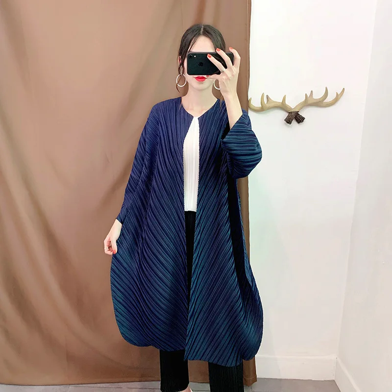 

[LANMREM] 2019 autumn and winter new products Fashion loose ties pleated long sleeves thick mid-length trench coat PA705