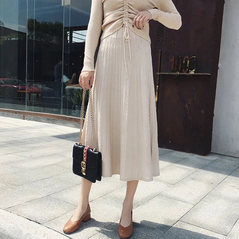 Длинная Плиссированная юбка миди для женщин, Осень-зима, корейская мода, высокая талия, трапециевидная витая трикотажная юбка, jupe femme - Цвет: Beige