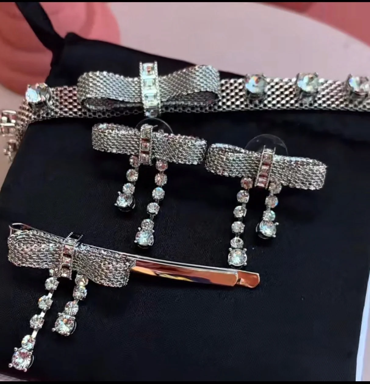 

Bowknot crystal tassel inlaid fashion trend necklace jewelry for women