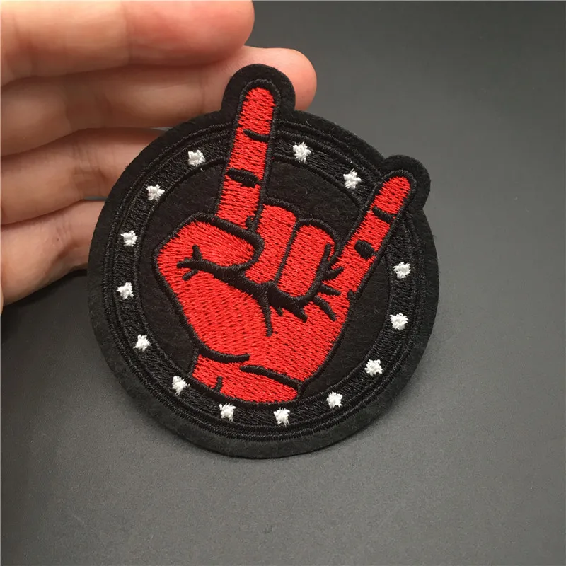 1 Stück Rock Patch Größe: 6,5 x 6,7 cm DIY Stickerei Streifen für Kleidung Rucksack Eisen auf Patch Nähen Kleidung Aufkleber Applikation Abzeichen – Detail 3