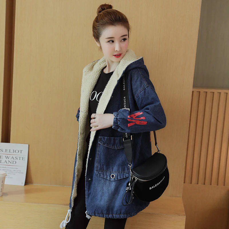 

Women Winter Autumn Denim Jackets Loose Plus Size Korean Outerwear Warm Jean Coats Wool Liner Thicker Female Jackets Top M - 4XL