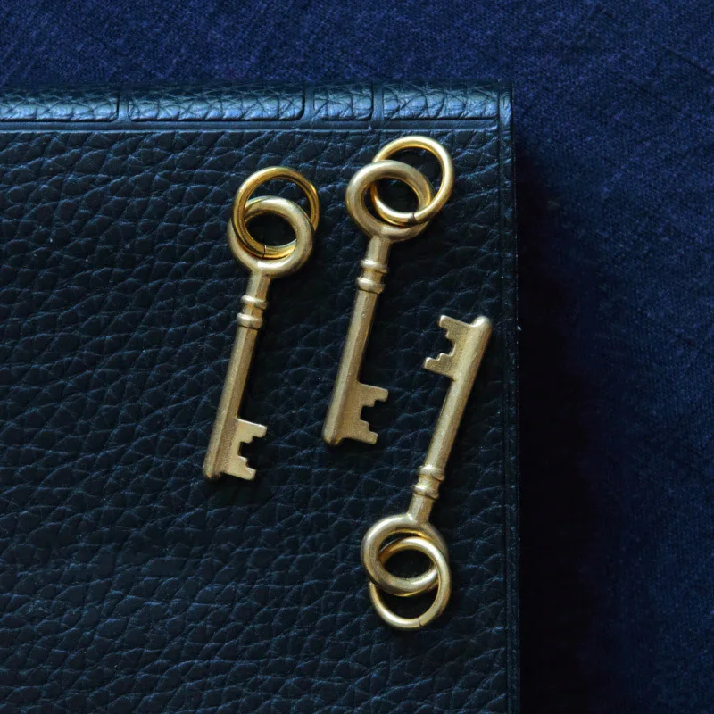 brass key keychain pendnant (11)
