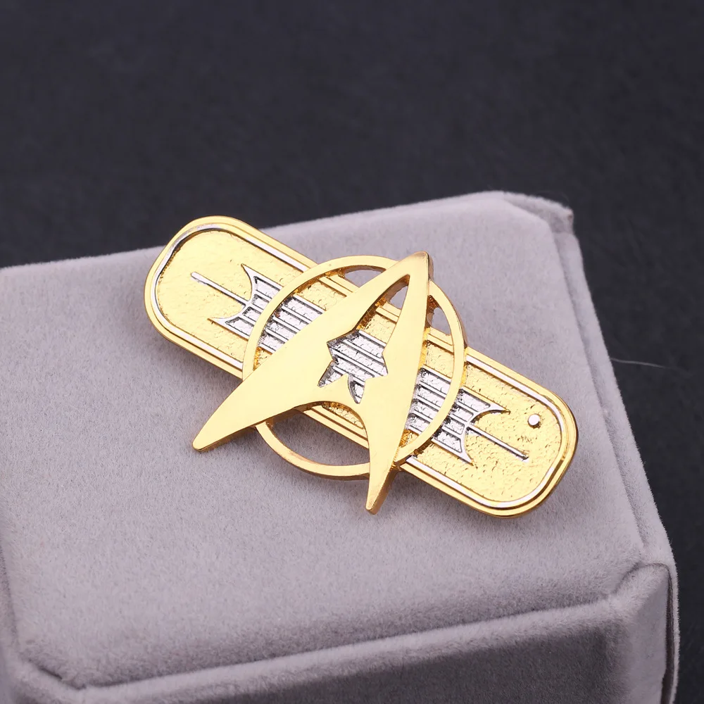Star treks war brooch early generation of captain logo pin badge men women space jewelry amulet clothes brooches accessories
