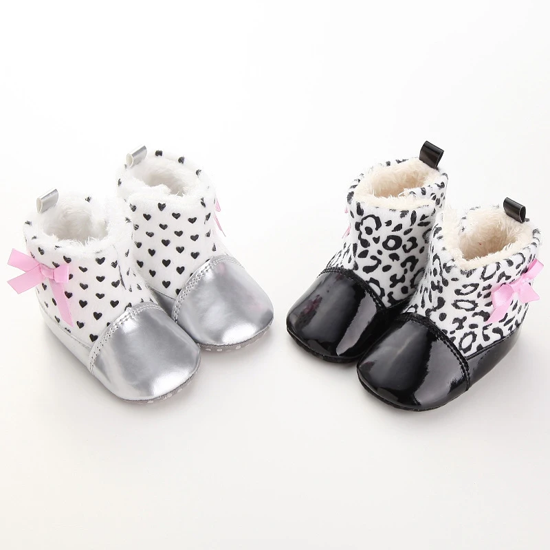Леопардовые детские ботинки для маленьких девочек зимние сапоги для новорожденных детская обувь для малышей теплая зимняя обувь в горошек для маленьких девочек