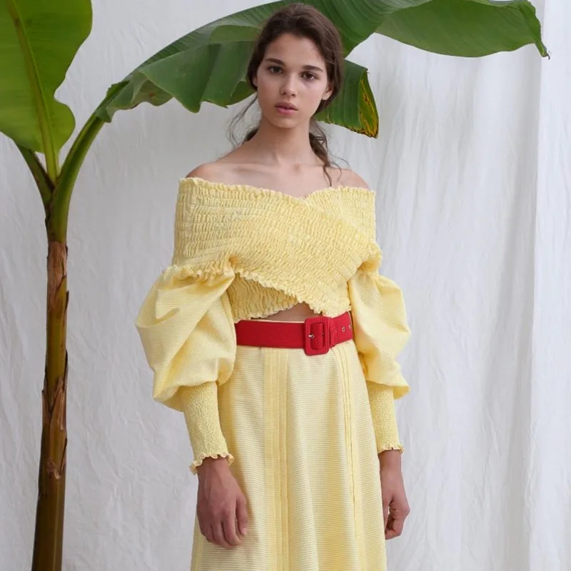 MONMOIRA Autumn Striped Off-the-shoulder Blouses Shirts Women High Street Smocking Puff Sleeve Cropped Ladies cwa0216-5 | Женская одежда