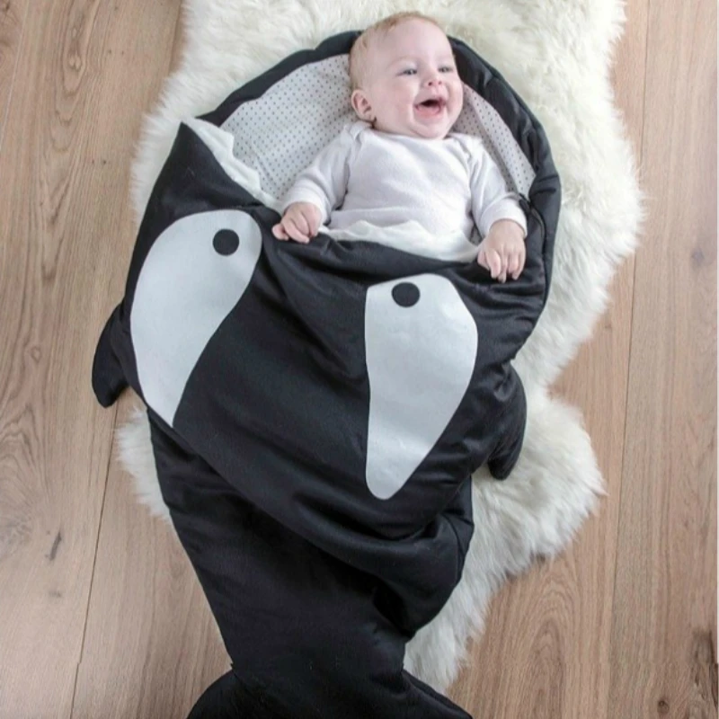 

Baby Shark Winter Discharge Envelope for Kids Sleeping Bag 83CM Cocoon for Newborn 0-2Y Quilt Children Kick-proof Infant Product