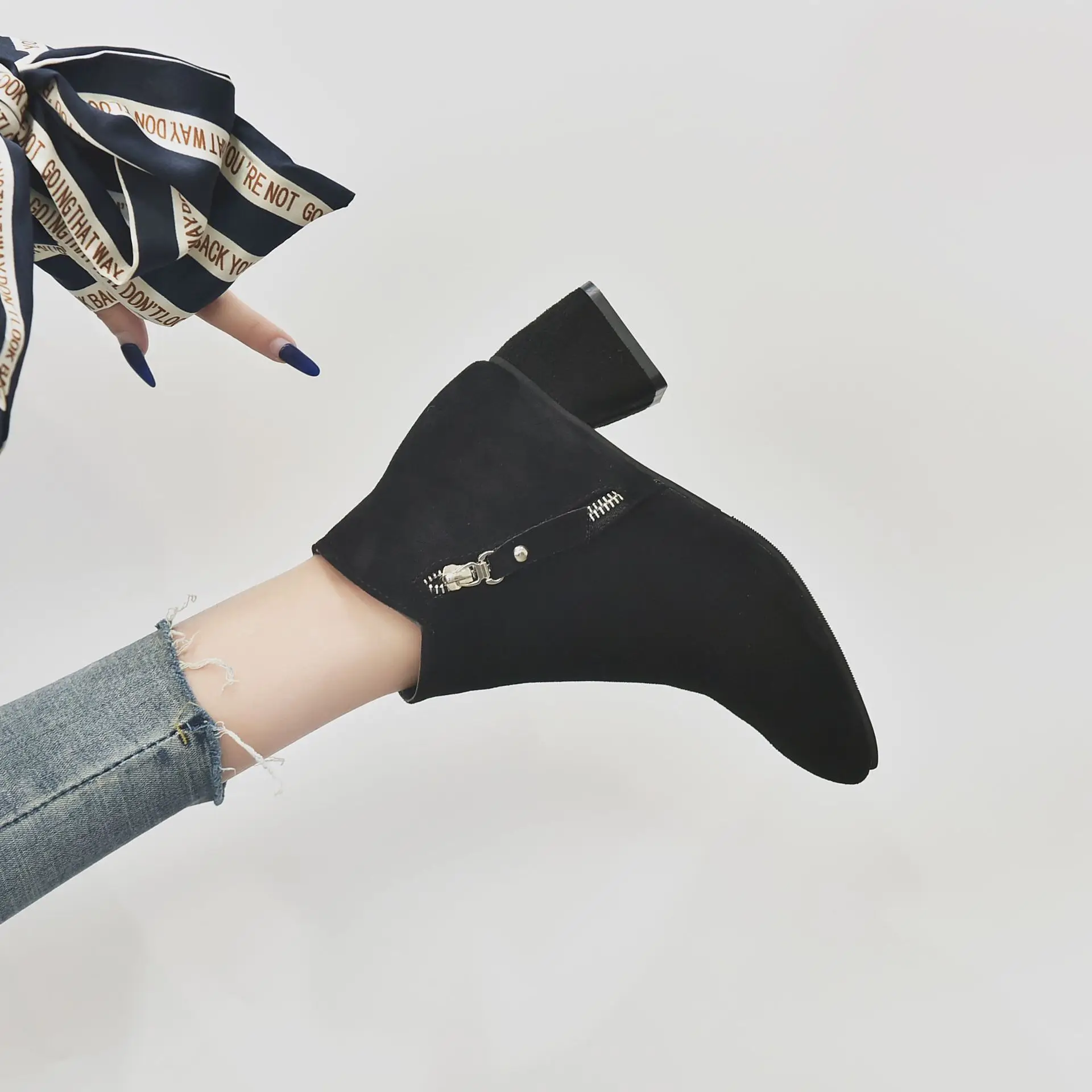 

Small Short Boots Women's 2019 Autumn Versatile Chunky-Heel Martin Boots Online Celebrity Thin Boots Autumn And Winter Boots New