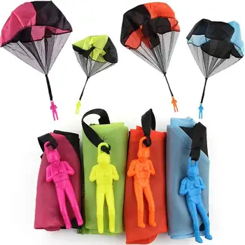 

4pcs Small Parachute Toy Funny Hand Throw Toys Interesting Outdoor Playthings for Kids Children Toddlers (Random Color)