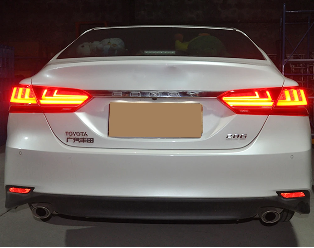 速-丰田凯美瑞-英_01