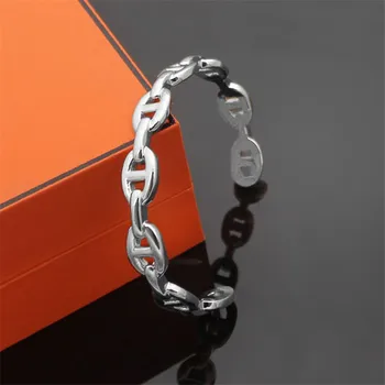 

2020 High quality Wholesale hot selling titanium steel bracelet H Japanese buckle bracelet for men and women ot buckle bracelet