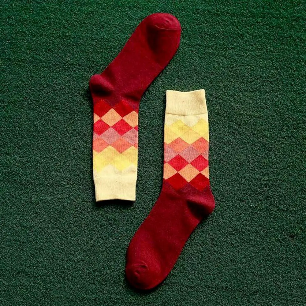 

Diamond Short Standard High Casual Happy Printing Multi-color Cotton Men Socks