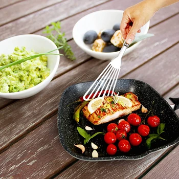 

Slotted Turner Spatula Fried Shovel Egg Fish Frying Pan Turners Cooking Utensils New Stainless Steel Kitchen Cooking Tool New