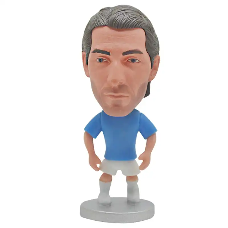 mini soccer player figurines