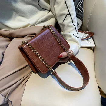 

2020 new female bag foreign style stone pattern small bag female messenger bag retro Hong Kong style small square bag