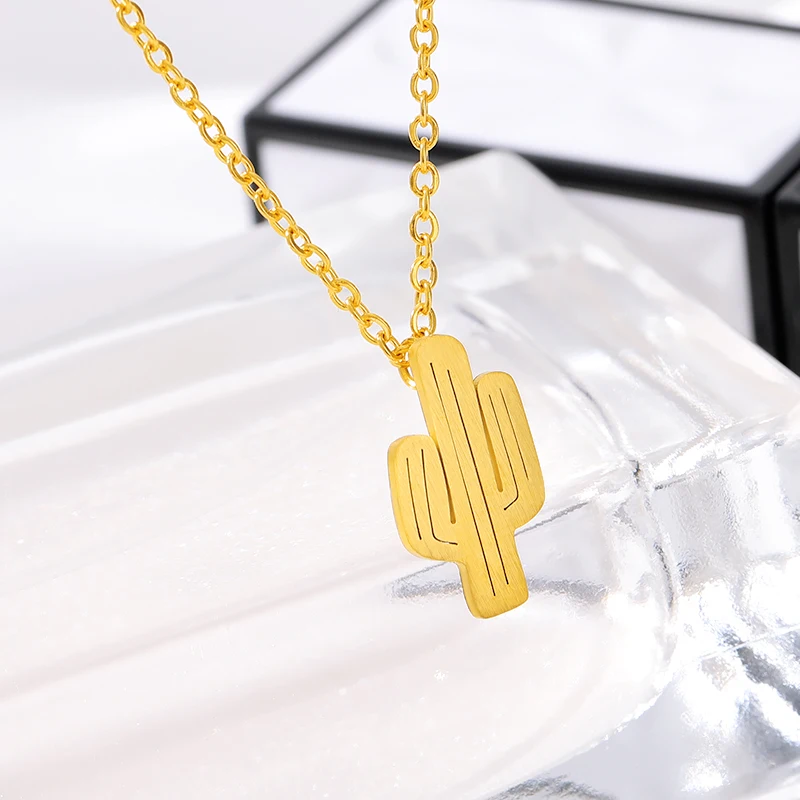 V привлечь 2017 Desert Jewelry Нержавеющая сталь Кактус Шарм Цепочки и ожерелья Подвески