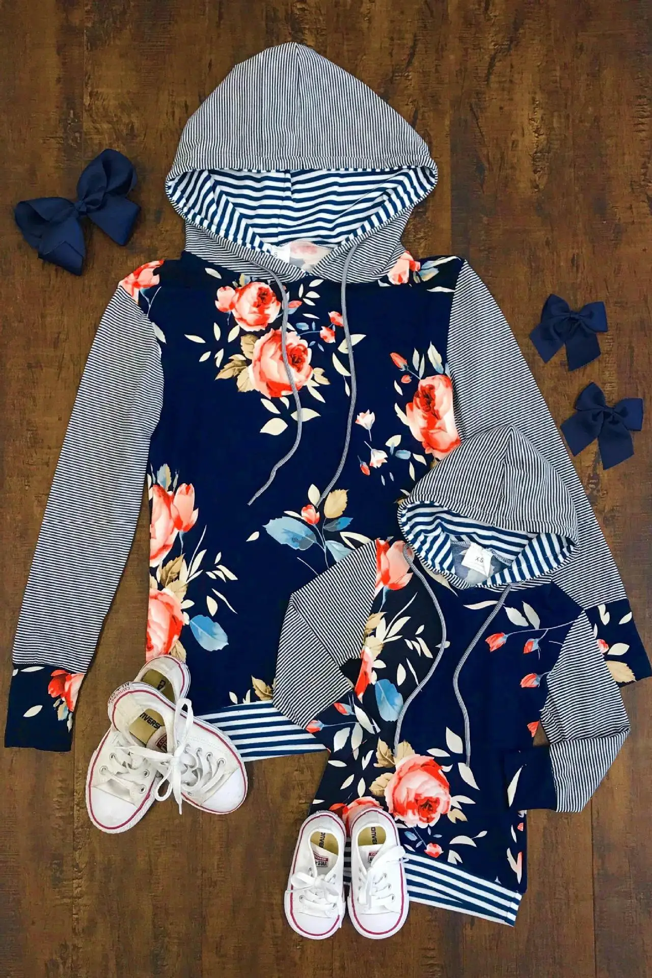 IMG_5606NavyFloral_StripeHoodi