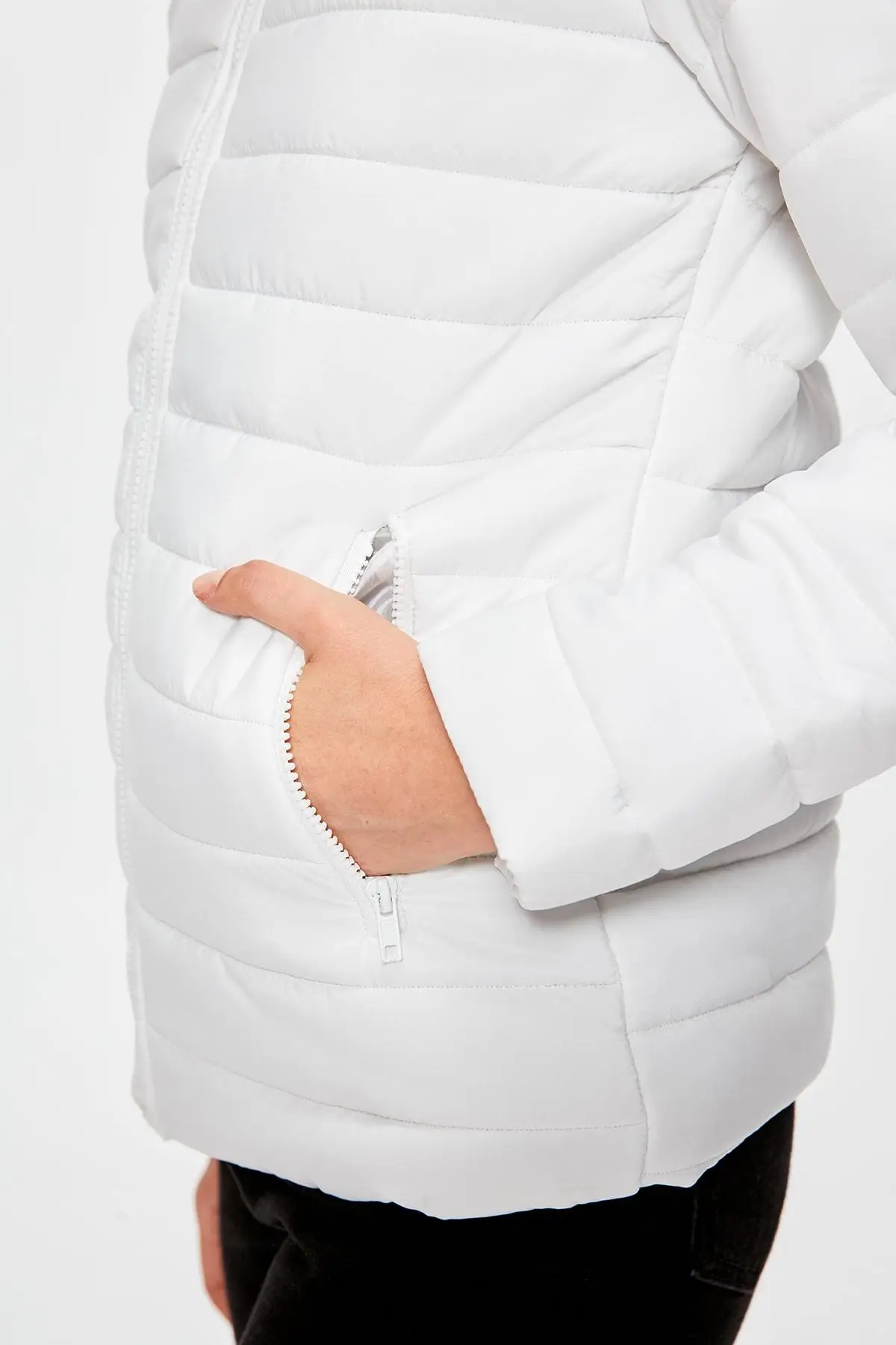 Trendyol экрю Colar Piping Надувное пальто TWOAW20MO0012|Куртки| |