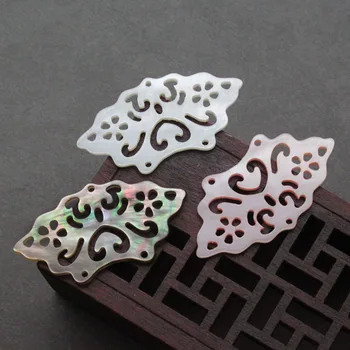 

5pcs / bag natural shell carved hollow hanging piece 38x24mm cherry blossom fan-shaped DIY necklace hairpin jewelry accessories