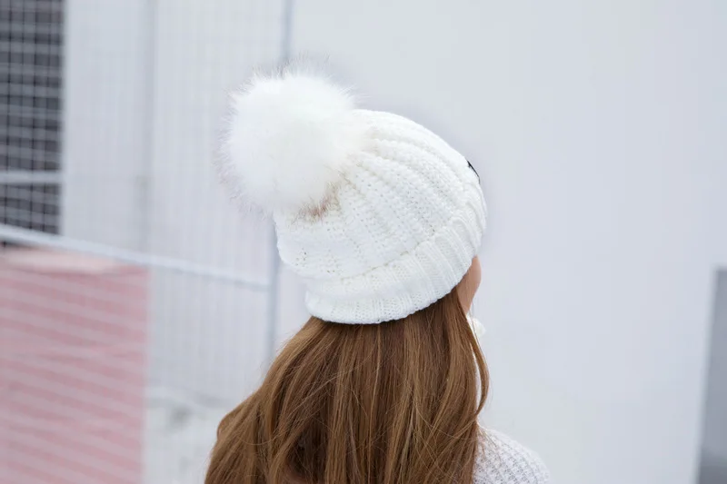 Hat female Korean tide autumn and winter fashion warm knitted wool hat winter hat female cute winter