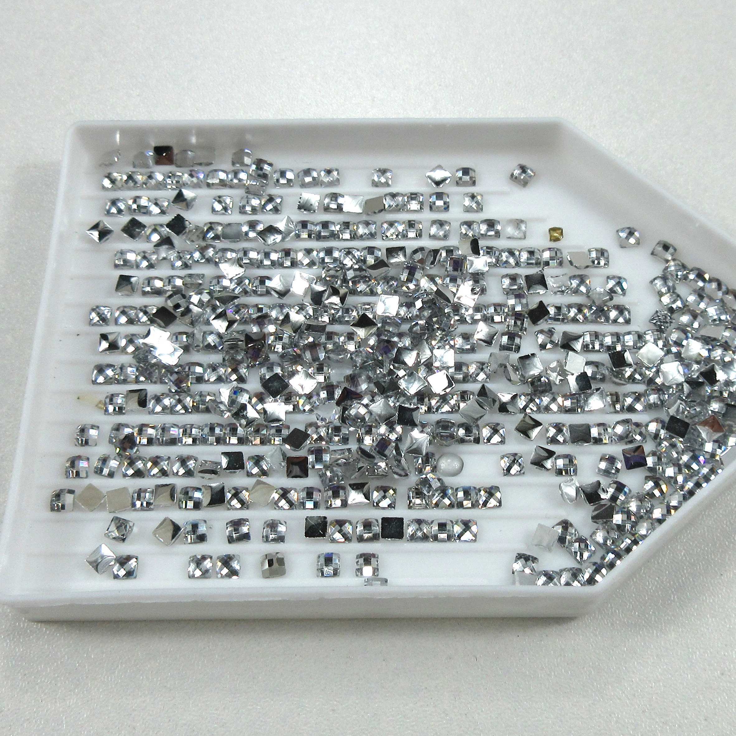 2021 New Crystal Resin Shinny Stone 2.5mm Square Drills Diamond Painting Embroidery Rhinestone Mosaic