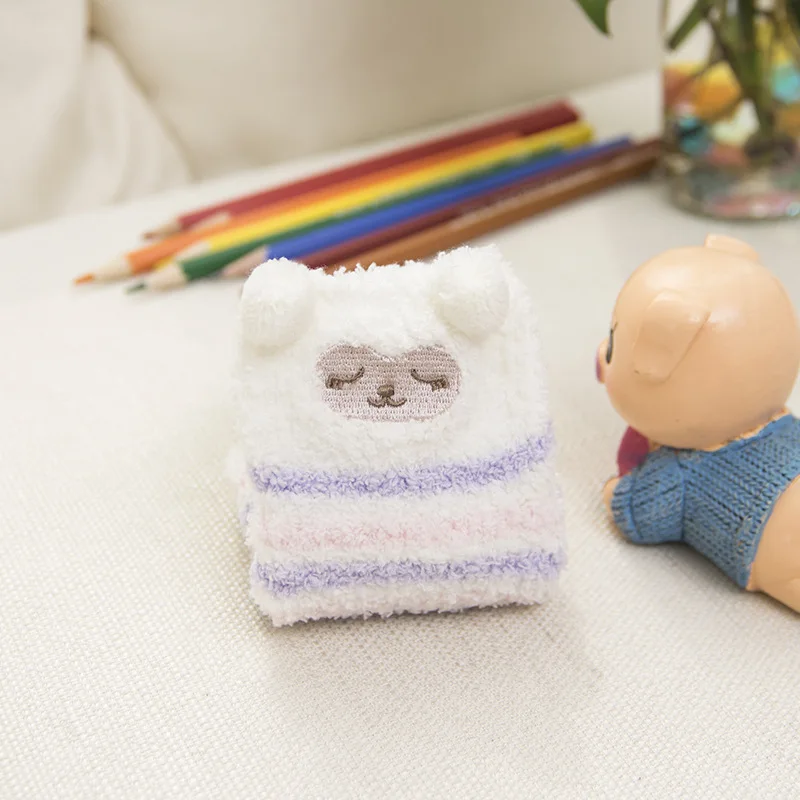 bai Детские рождественские носки зимние теплые Kawaii Носки для новорожденных Высококачественные мягкие полотенца коралловые бархатные ворсистые носки с рисунками животных носки носки детские гольфы для девочек детские - Цвет: bai