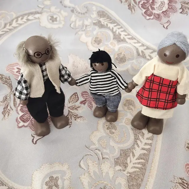 Happy Doll Family Miniature 7 People Set Toy Wooden Jointed Dolls Children Muppet Pretend Toys Story-telling Dressed Characters 4