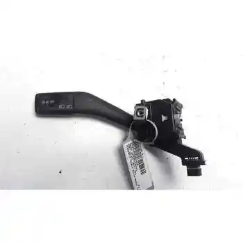 

1K0953513 COMMAND INTERMITTENT SEAT TOLEDO (5P2)