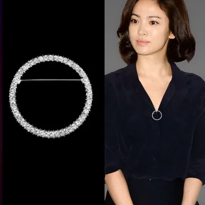 

Simple Round Heart Brooch Pin Shawl Buckle Cardigan Buckle Brooches Accessories Female Elegant Pearl Gifts For Women All-match